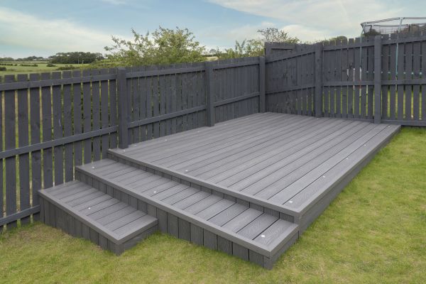Vinyl Deck Construction in Richardson