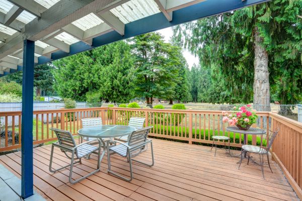 Deck Carpentry Service in Richardson